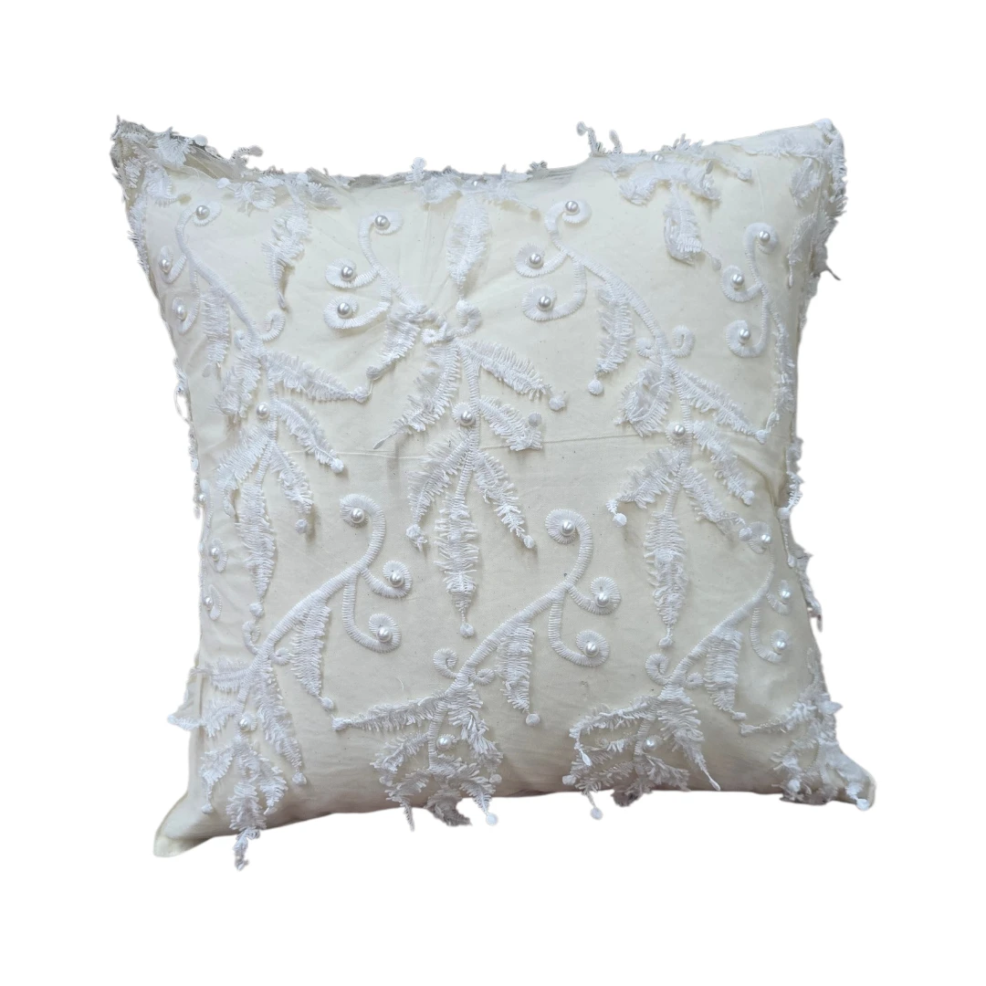 Cushion pearl design 